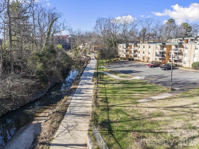 4747 Hedgemore Drive B, Charlotte, NC 28209