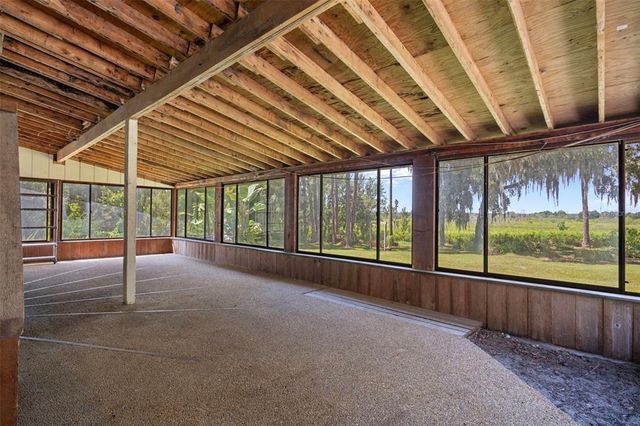 8605 FUSSELL DRIVE, Wesley Chapel, FL 33545