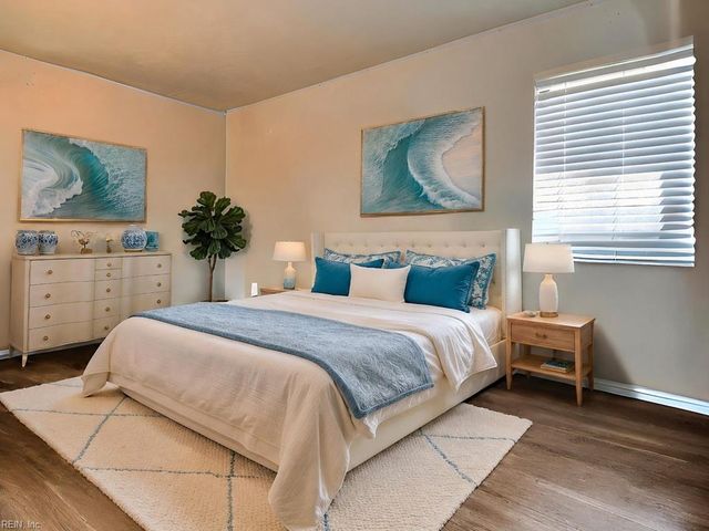 900 Meadowburm CIR, Virginia Beach, VA 23452