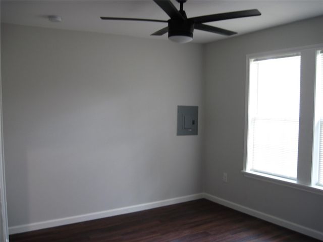 7522 S Hall Street, Houston, TX 77028