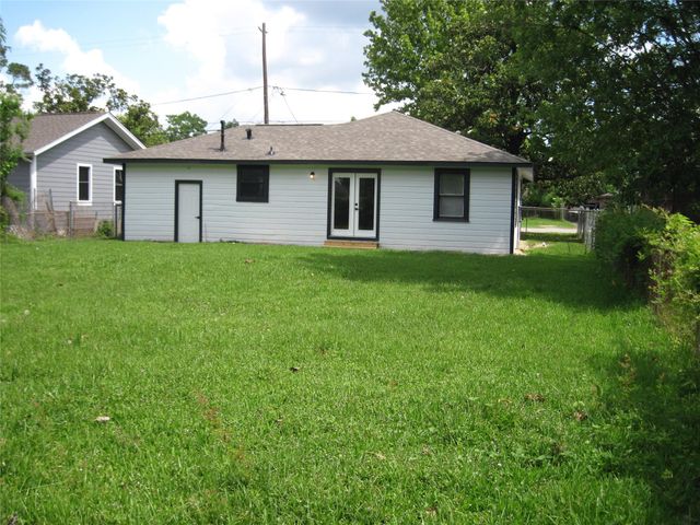 7522 S Hall Street, Houston, TX 77028