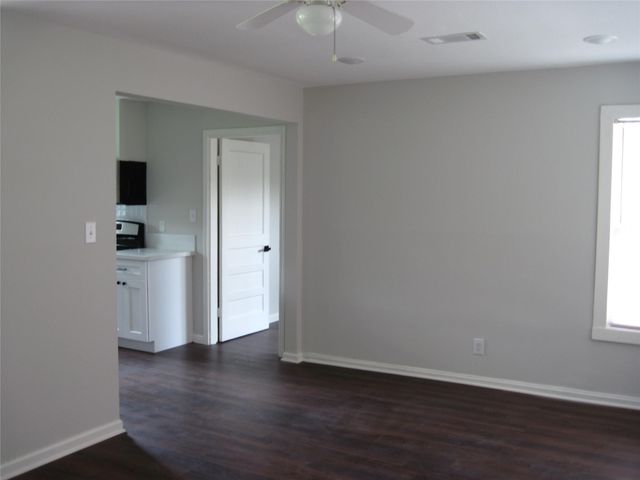 7522 S Hall Street, Houston, TX 77028