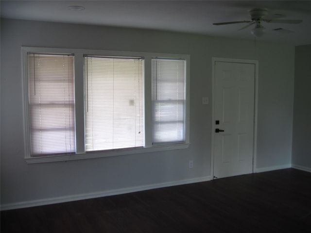 7522 S Hall Street, Houston, TX 77028