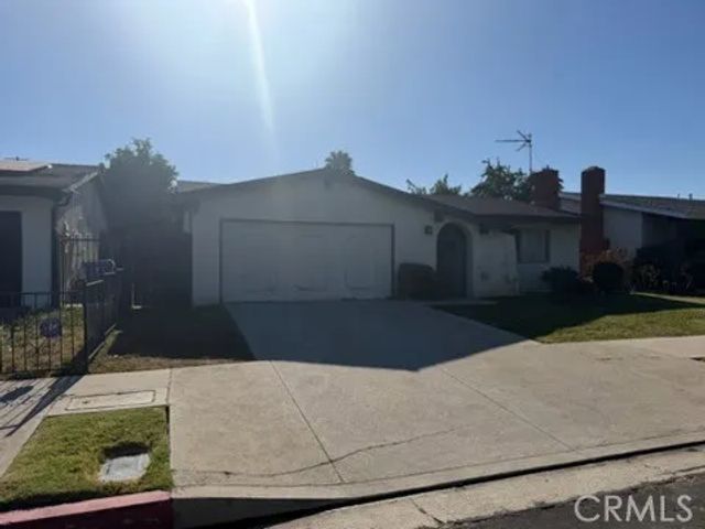 7907 Etiwanda, Reseda, CA 91335