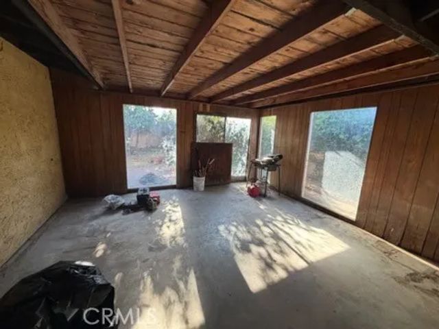 7907 Etiwanda, Reseda, CA 91335