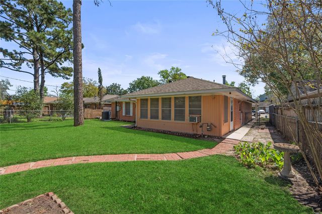 2226 Lamonte Lane, Houston, TX 77018