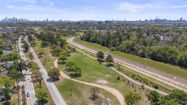 2226 Lamonte Lane, Houston, TX 77018