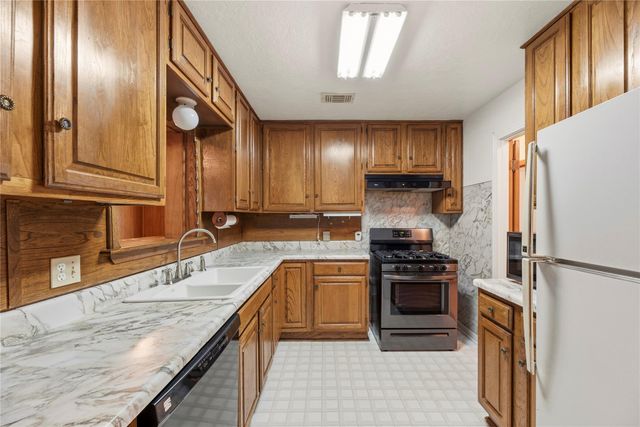 2226 Lamonte Lane, Houston, TX 77018