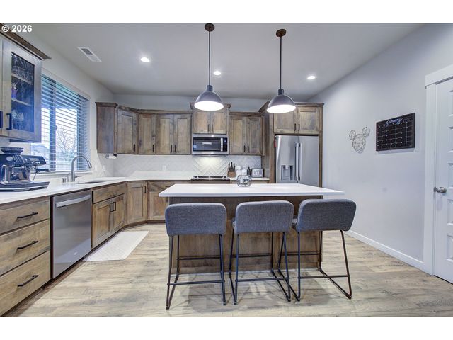 11611 Ne 135TH Ave, Brush Prairie, WA 98606