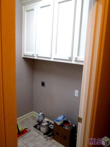 1715 Foxton Ct, Baton Rouge, LA 70815