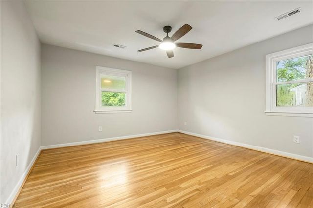 37 Indian Springs DR, Newport News, VA 23606