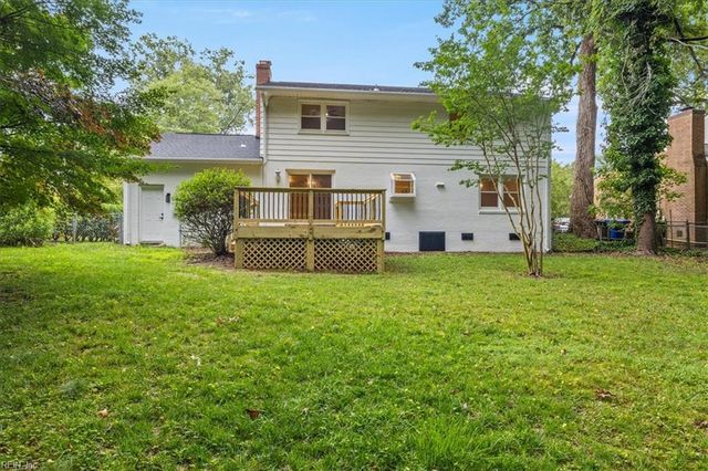 37 Indian Springs DR, Newport News, VA 23606