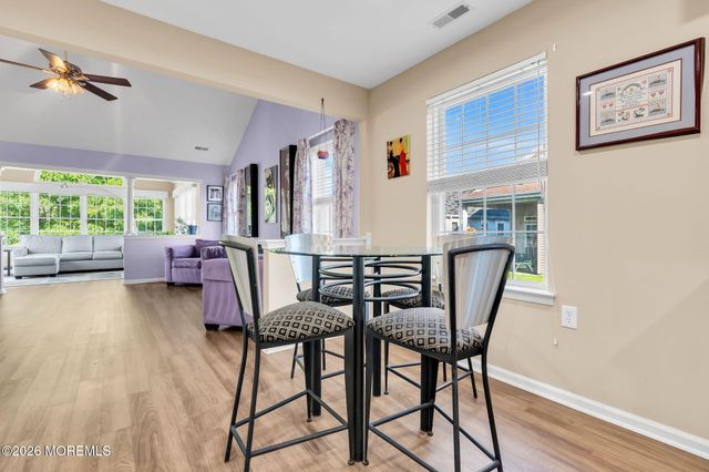 5 Shadow Creek Court, Jackson, NJ 08527