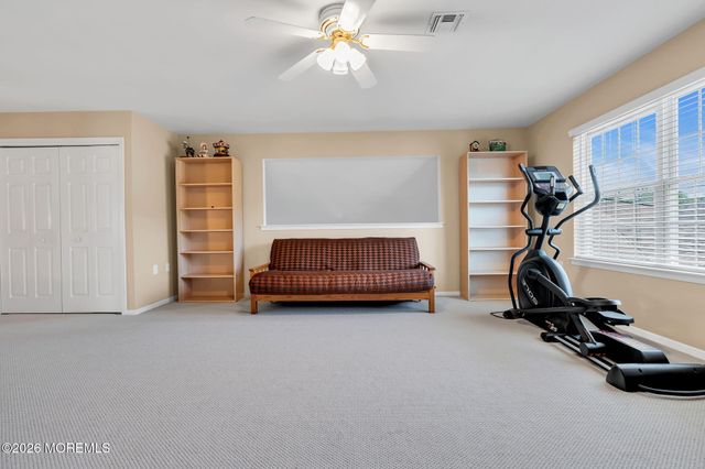 5 Shadow Creek Court, Jackson, NJ 08527