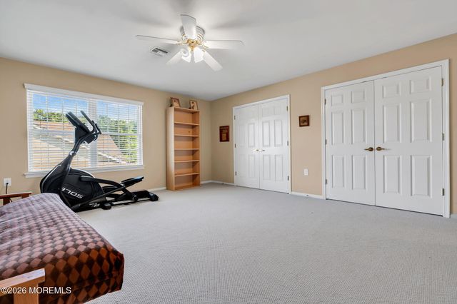 5 Shadow Creek Court, Jackson, NJ 08527