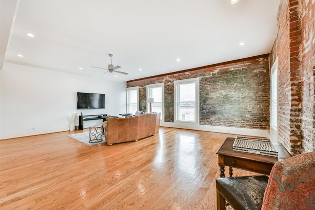 2207 Postoffice Street 422, Galveston, TX 77550