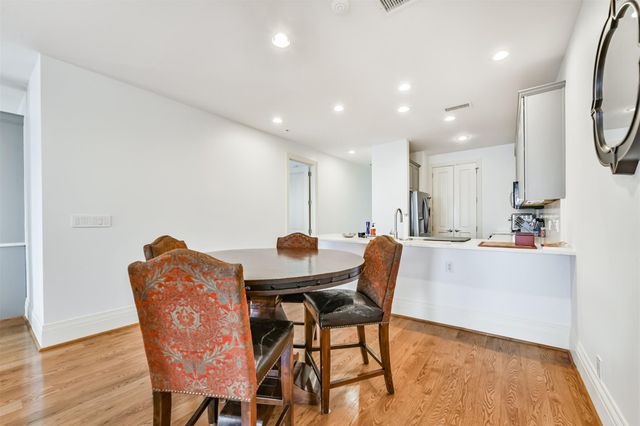 2207 Postoffice Street 422, Galveston, TX 77550