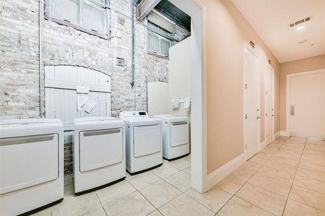 2207 Postoffice Street 422, Galveston, TX 77550