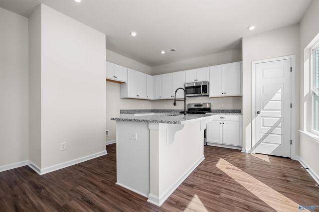 221 Roman Randall Road, New Market, AL 35761