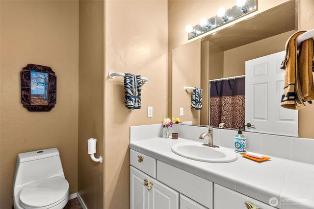 4648 D Milluhr Drive NE, Olympia, WA 98516