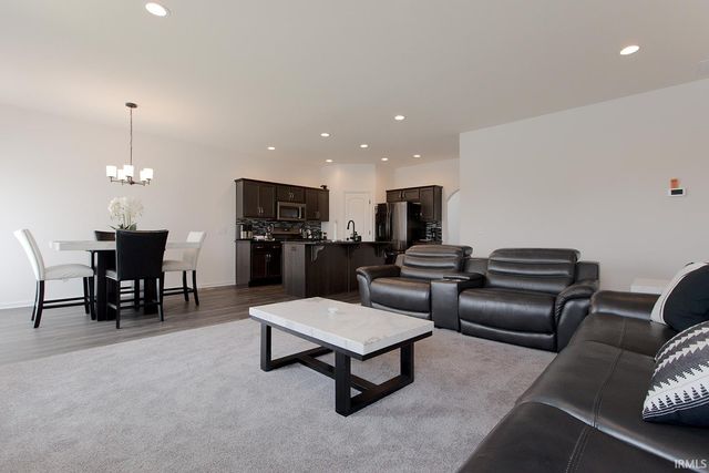 13710 Copper Strike Pass, Fort Wayne, IN 46845