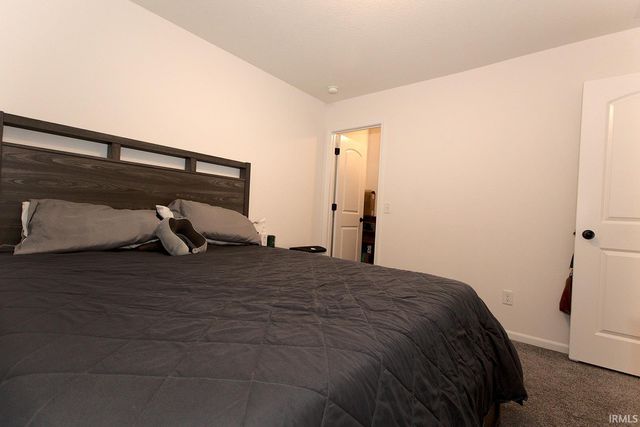 13710 Copper Strike Pass, Fort Wayne, IN 46845