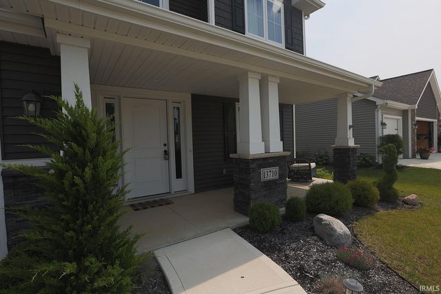 13710 Copper Strike Pass, Fort Wayne, IN 46845