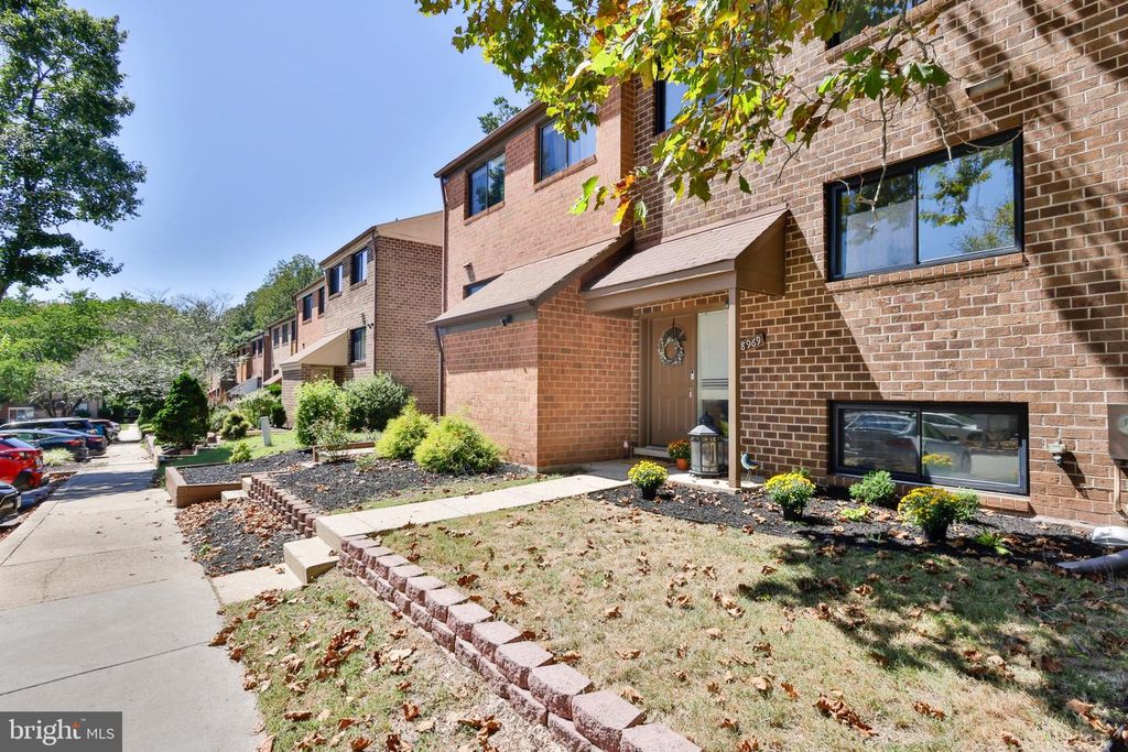 8969 SKYROCK CT, Columbia, MD 21046