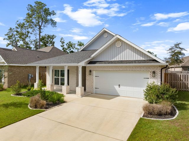 93 Eagles Nest Drive, Freeport, FL 32439