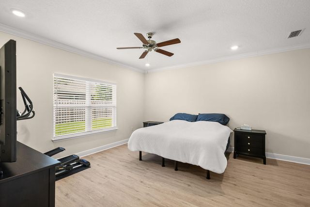 93 Eagles Nest Drive, Freeport, FL 32439