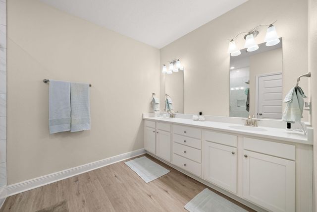 93 Eagles Nest Drive, Freeport, FL 32439