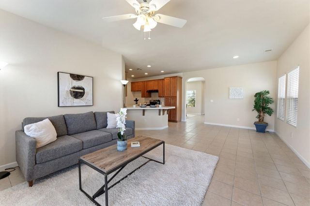 3201 Natoma St, Sacramento, CA 95833