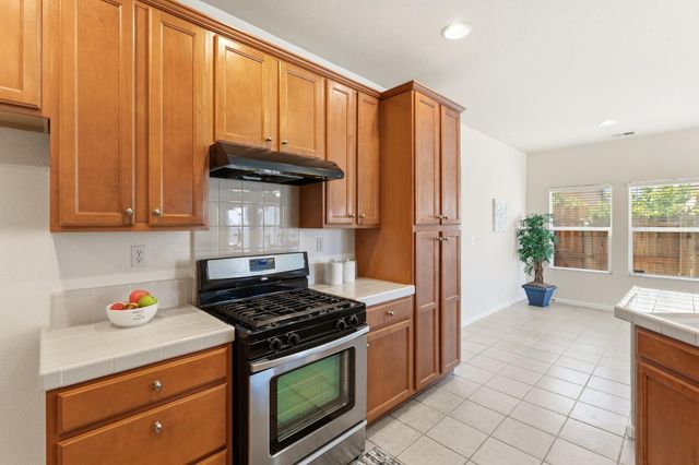 3201 Natoma St, Sacramento, CA 95833