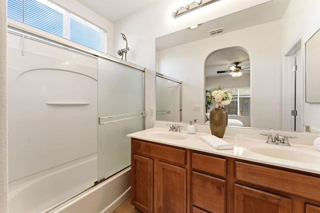 3201 Natoma St, Sacramento, CA 95833
