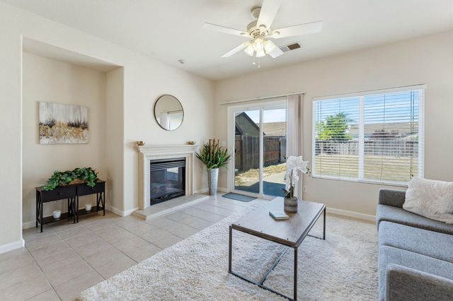 3201 Natoma St, Sacramento, CA 95833
