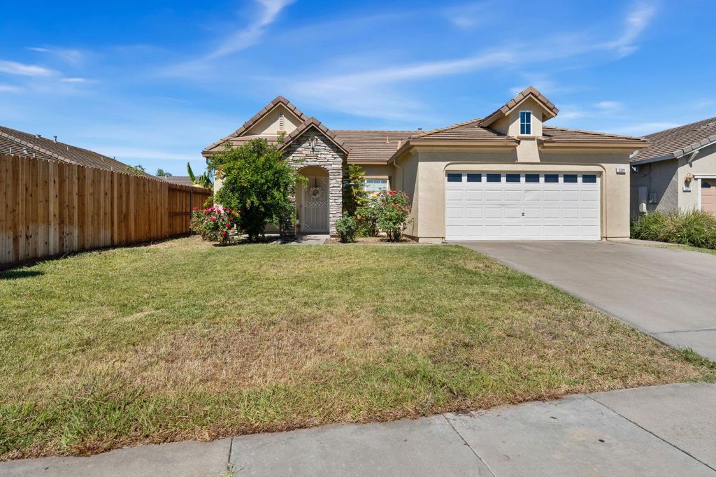 3201 Natoma St, Sacramento, CA 95833