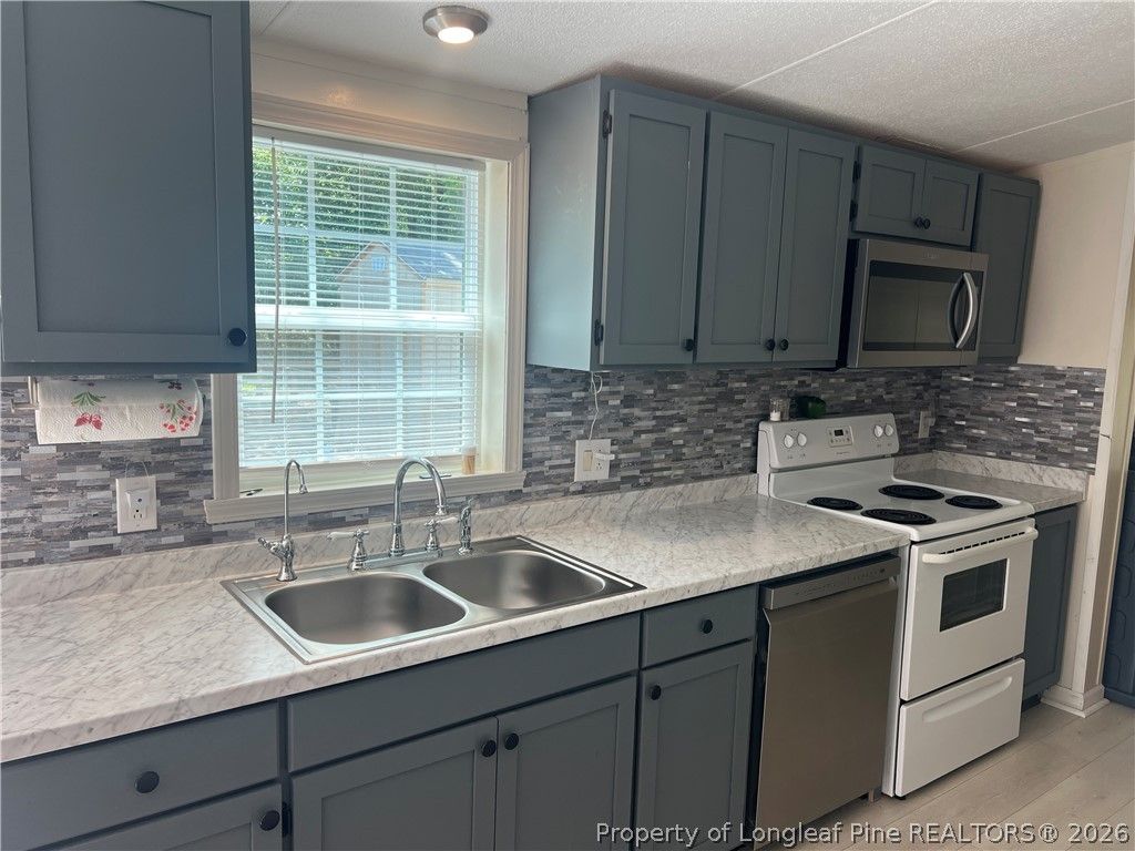 5212 Perry Oliver Drive, Hope Mills, NC 28348 — photo 12