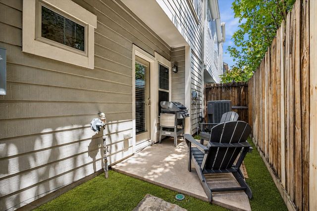 766 Nicholson Street, Houston, TX 77007
