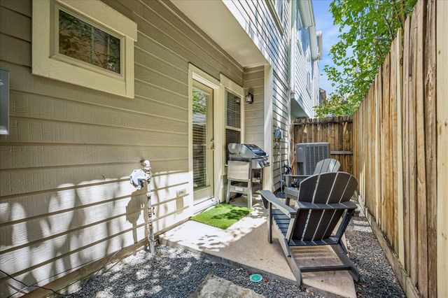 766 Nicholson Street, Houston, TX 77007