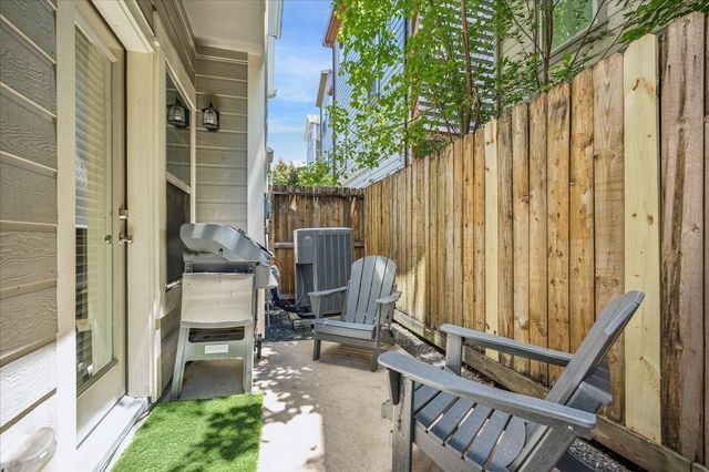 766 Nicholson Street, Houston, TX 77007