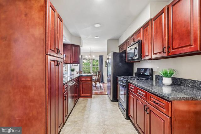 31--C CHICOPEE DR, Princeton, NJ 08540