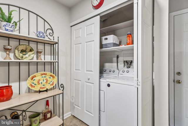 31--C CHICOPEE DR, Princeton, NJ 08540