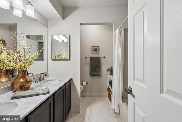 31--C CHICOPEE DR, Princeton, NJ 08540