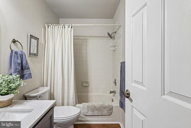 31--C CHICOPEE DR, Princeton, NJ 08540