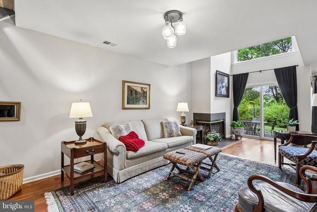 31--C CHICOPEE DR, Princeton, NJ 08540