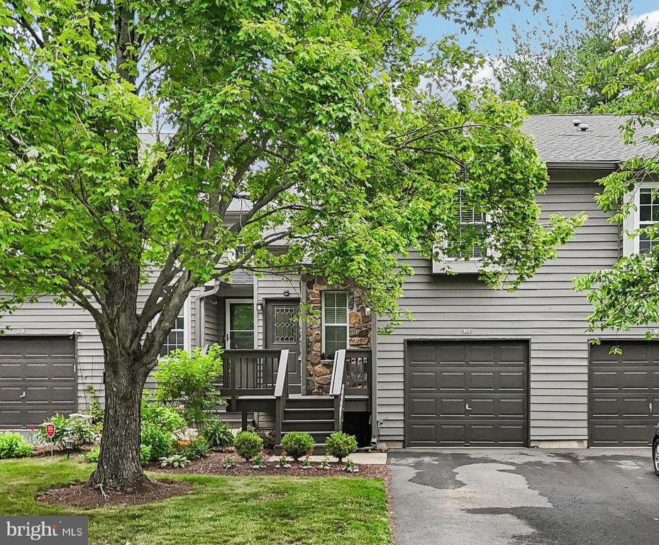 31--C CHICOPEE DR, Princeton, NJ 08540