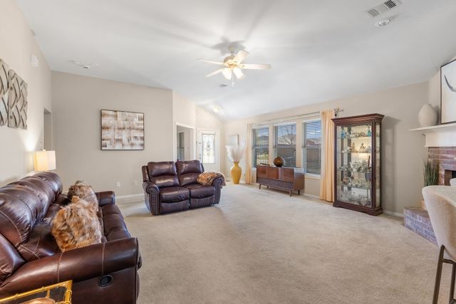 108 RED CLOUD Drive, Greenville, TX 75402