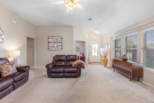 108 RED CLOUD Drive, Greenville, TX 75402