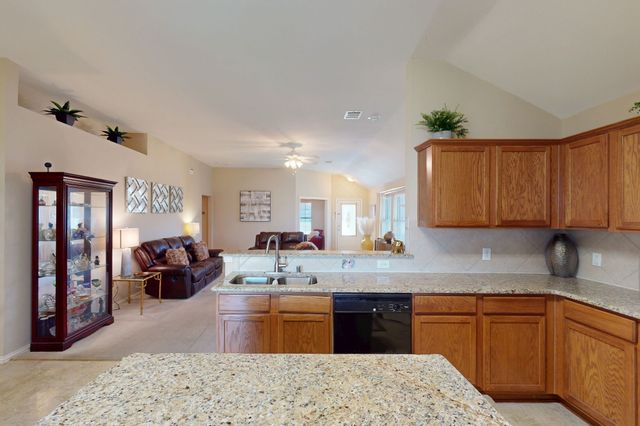 108 RED CLOUD Drive, Greenville, TX 75402