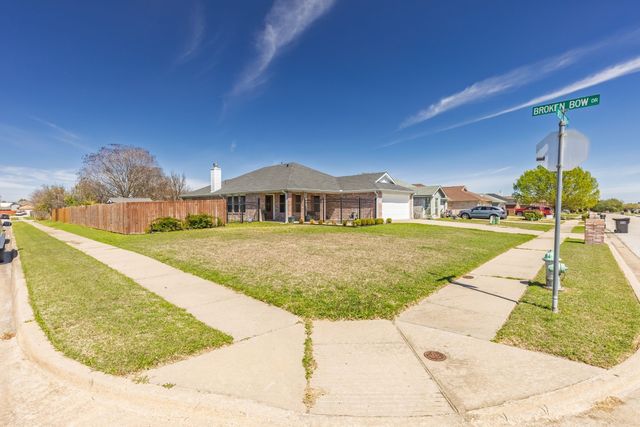 108 RED CLOUD Drive, Greenville, TX 75402